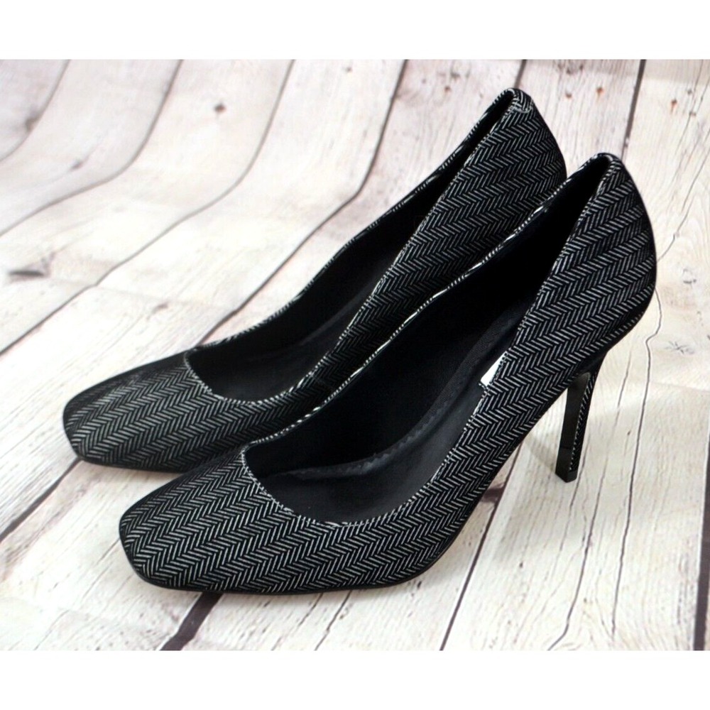 KARL LAGERFELD Women's Maki High Heel Pump SIZE 11 Black Silver Herringbone